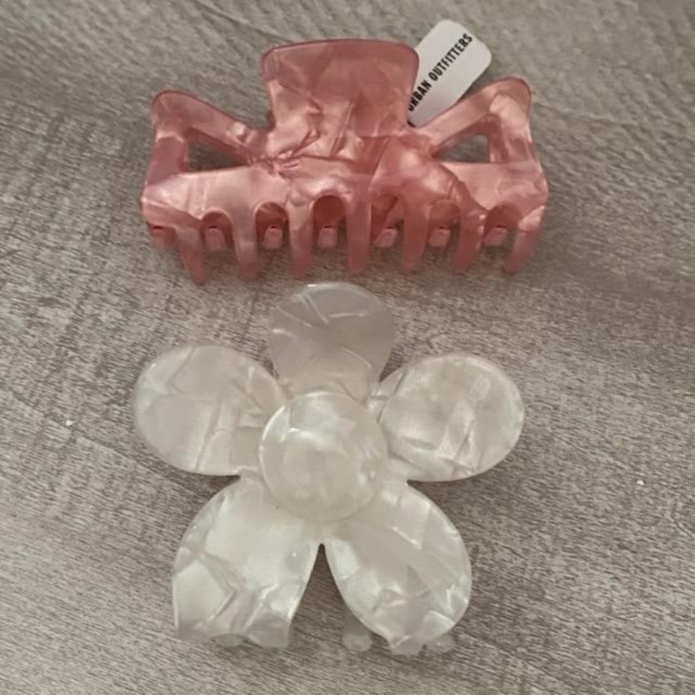 URBAN OUTFITTERS | Hair Claw Clips (Set Of 2) - Picture 10 of 12